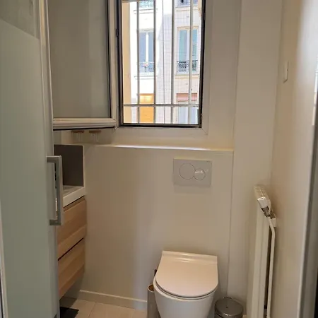 Spacious Designer Near Montmartre * Paris