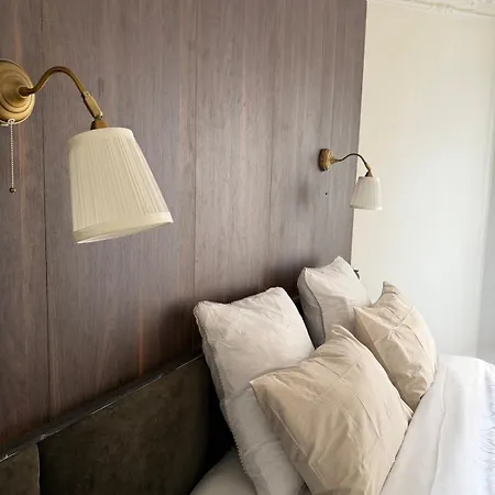 Spacious Designer Near Montmartre Apartment *